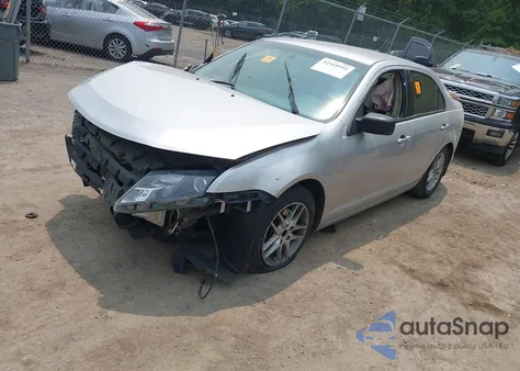 2012 Ford Fusion S z USA, uszkodzony, nr VIN 3FAHP0GA8CR429975